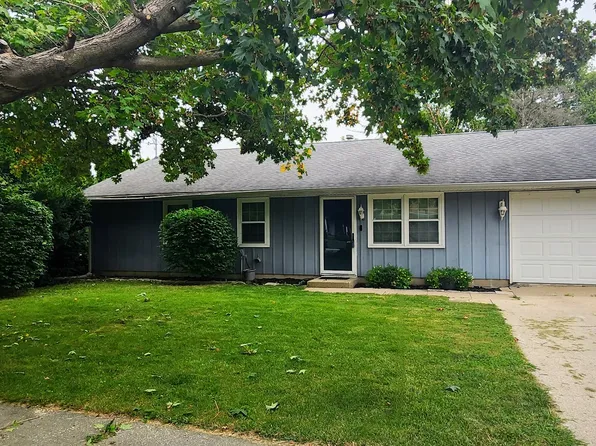 919 N Center St, Tuscola, IL 61953