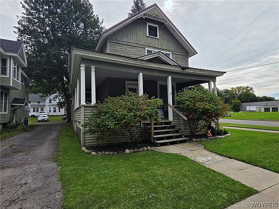 2nd image of 160 S Main St