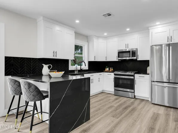 705 Hazelton Avenue, Lanoka Harbor, NJ 08734