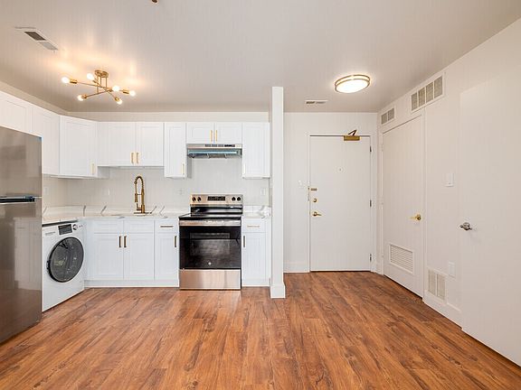 5th image of 2102 Reamer Dr #A1