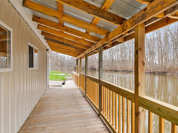 4th image of 1461 River Rd
