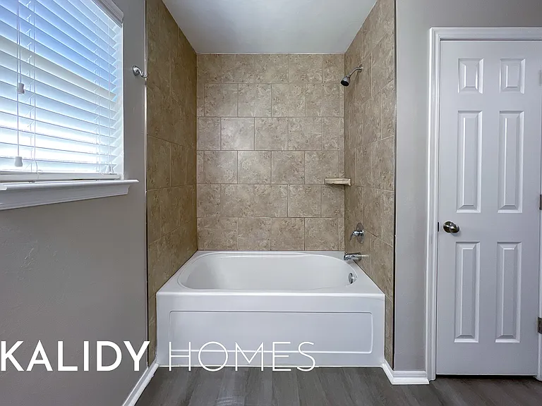 2928 Cider Mill Ln — Photo 15