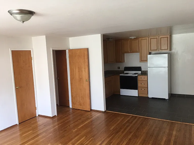 1730 Stuart St #A — Photo 3