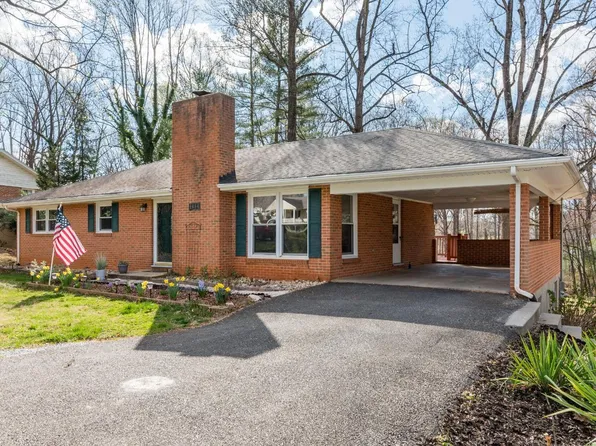 1484 Rainbow Forest Dr, Lynchburg, VA 24502