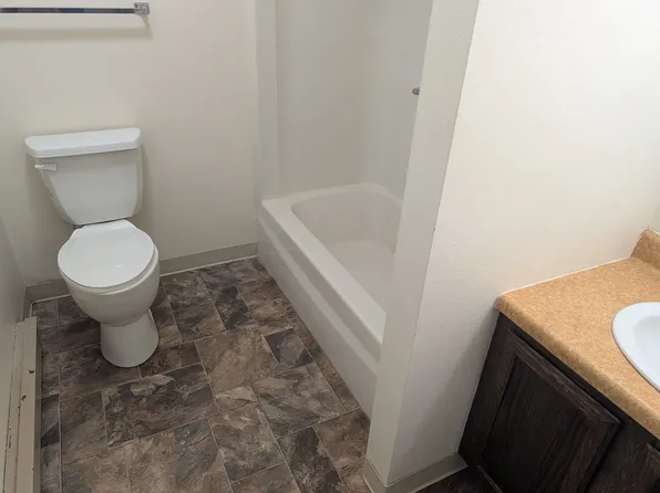 302 Main St N APT 1, Woodworth, ND 58496