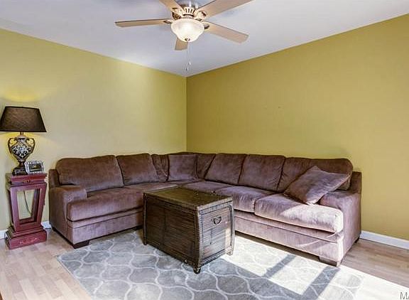 4th image of 21 Brookshire Dr