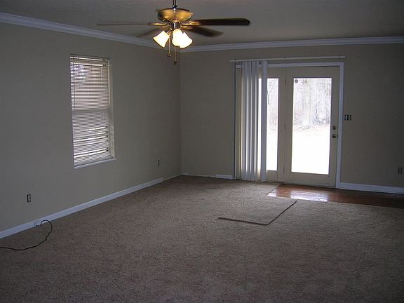 4th image of 2257 Campbellsville Rd