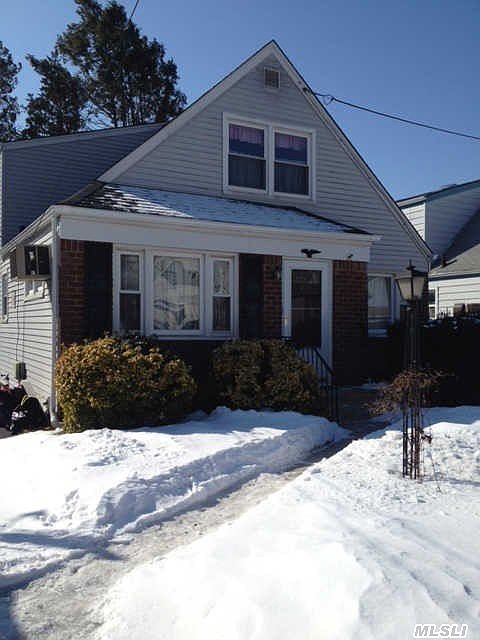 1st image of 610 11th Ave