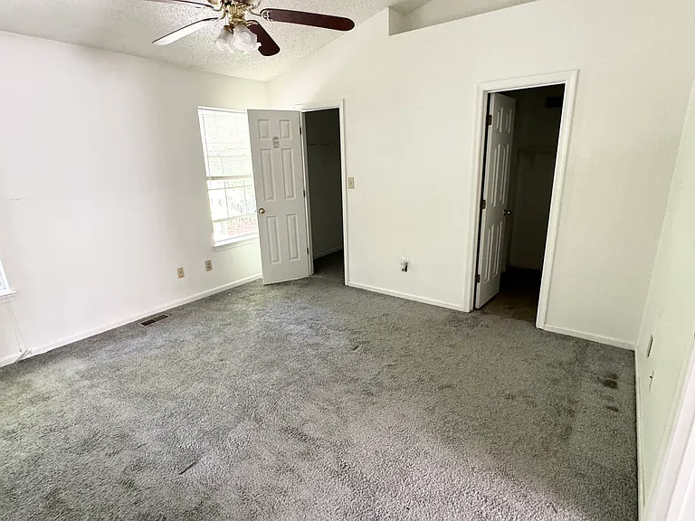 154 Corwin Cir — Photo 8