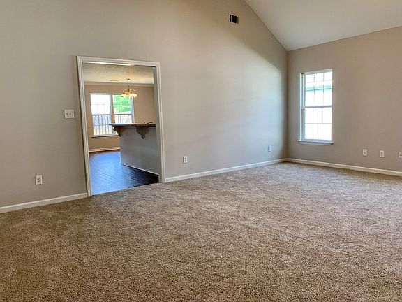 4th image of 2109 Sylvan Lake Dr