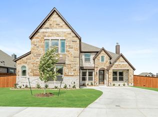 1045 Summer Grove Dr, Midlothian, TX 76065