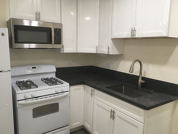 5th image of 846 14th St #B