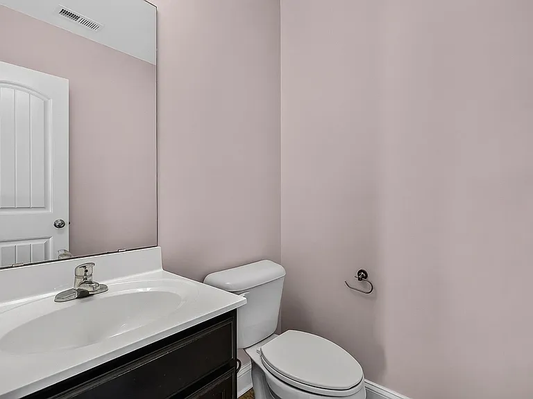 221 Robert Alan Dr — Photo 14