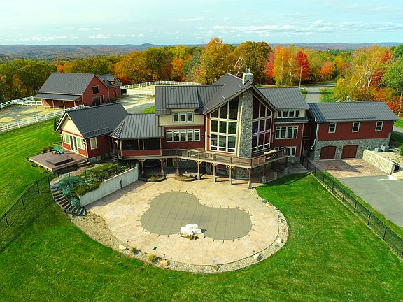 10 Blueberry Hills Rd