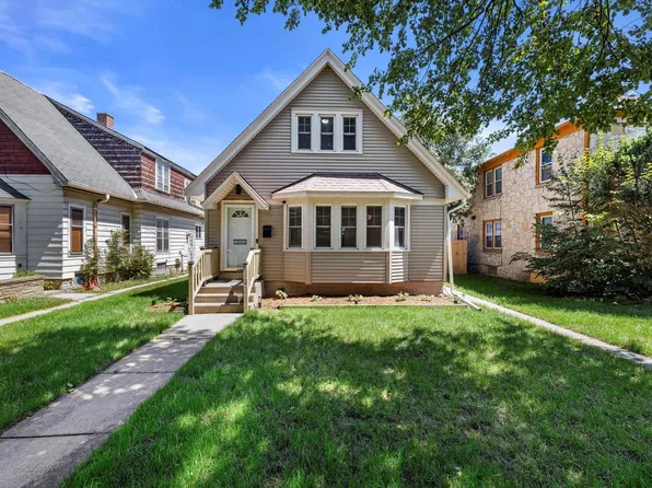 3888 North 41st STREET, Milwaukee, WI 53216