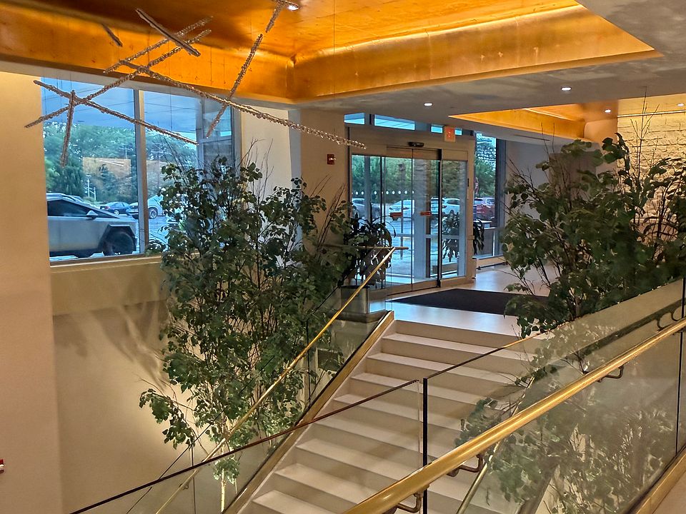 1st image of 617 Hudson Park #617
