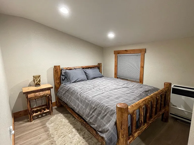 1254 Bonanza Ave — Photo 9