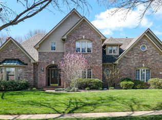 1498 Eagle Trace Ct, Greenwood, IN