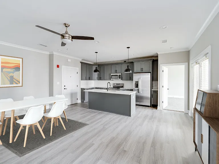 1530 E Pointe Blvd NE #104-1044SF — Photo 2