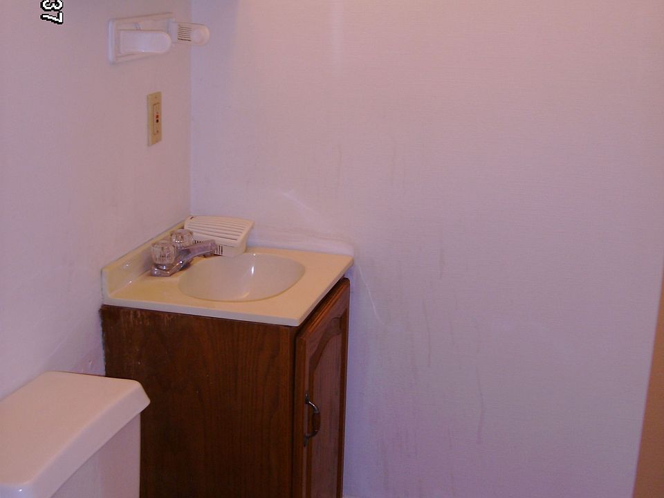 2nd image of 814 Central Ave
