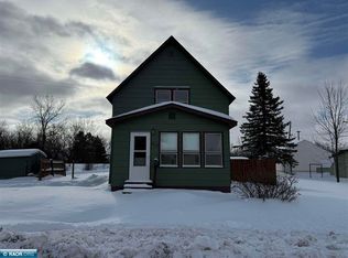 1317 E 14th St, Hibbing, MN 55746