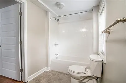 373A Main St — Photo 8