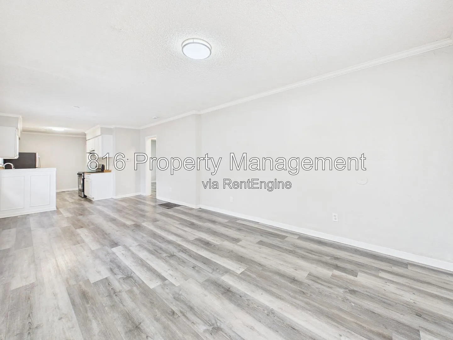 3 bed, 1.0 bath, 1018 sqft, $1,275 — Photo 4