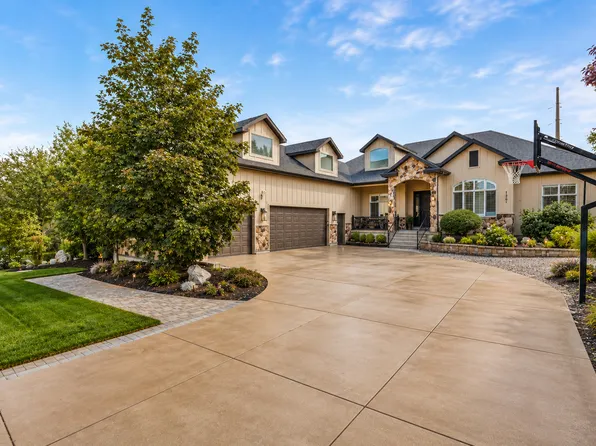 1261 W Alta Creek Cir, South Jordan, UT 84095