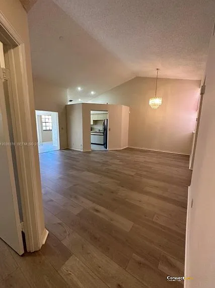3176 Arbor Ln — Photo 7
