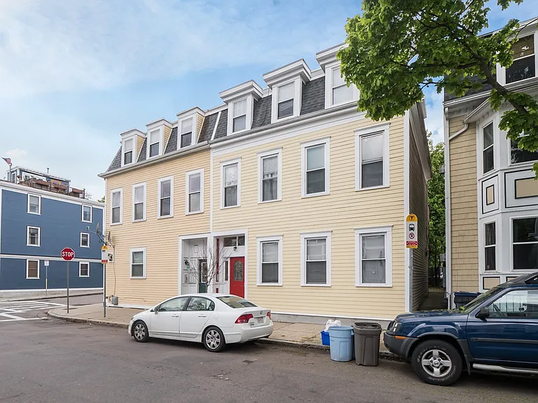 546 E 8th St #1 — Photo 18