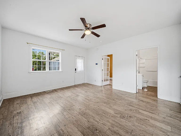 1109 Orange St — Photo 10