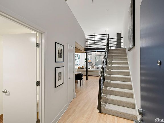 3rd image of 999 16th St APT 6