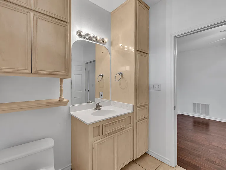 162 Whiteley Dr — Photo 21