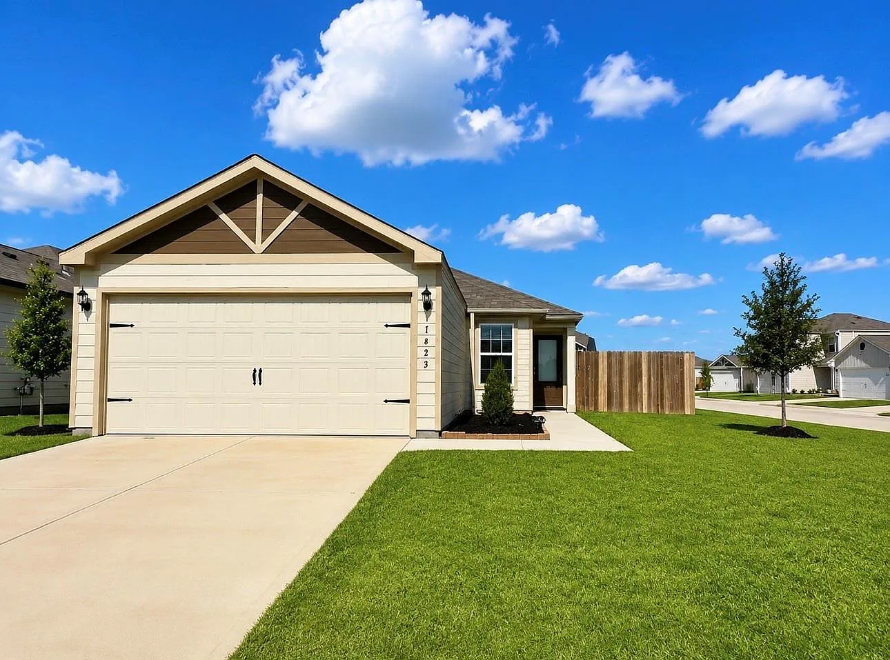 3 bed, 2.0 bath, 1091 sqft, $2,150 — Photo 1