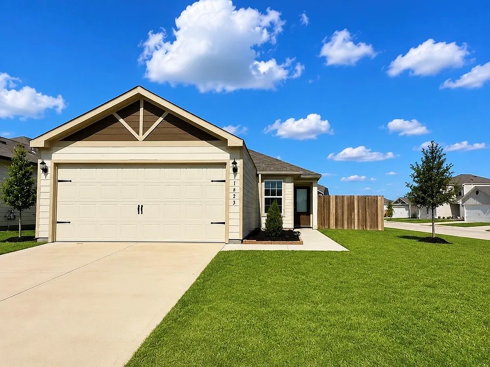 11423 Prairie Walk Dr