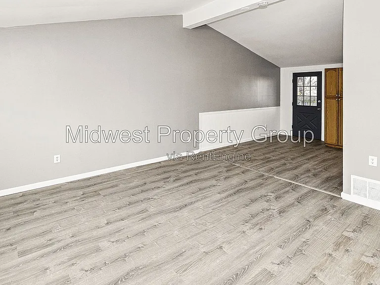 2857 Dawnview Dr — Photo 9