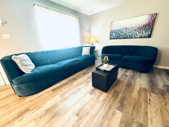 493 McKellar Cir #3, Las Vegas, NV 89119