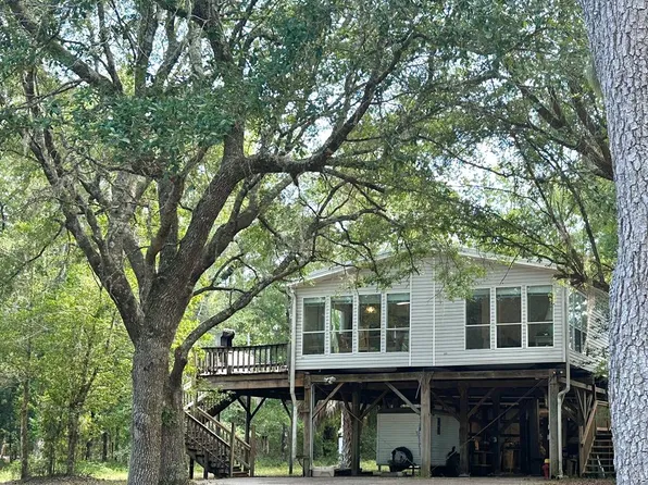 1372 NE 910th Ave, Branford, FL 32008