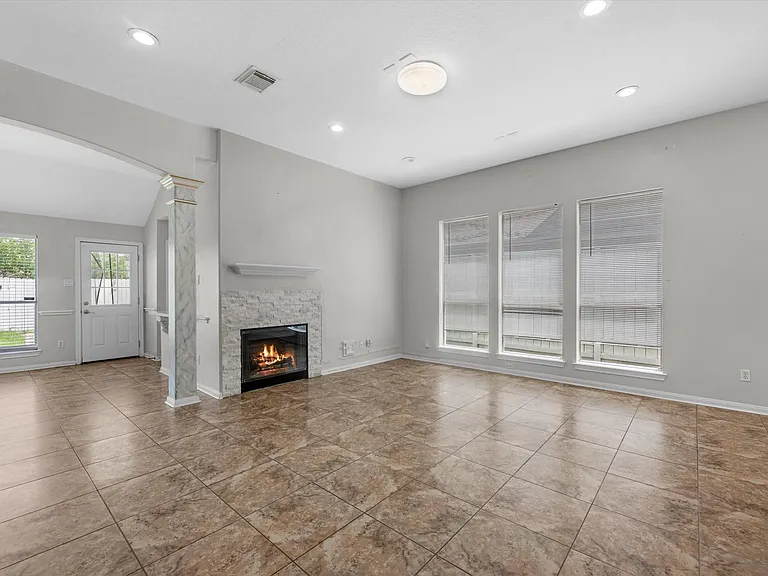 18634 S Wimbledon Dr — Photo 6