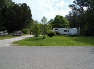 610 Overhead Bridge Rd, Camden, TN 38320