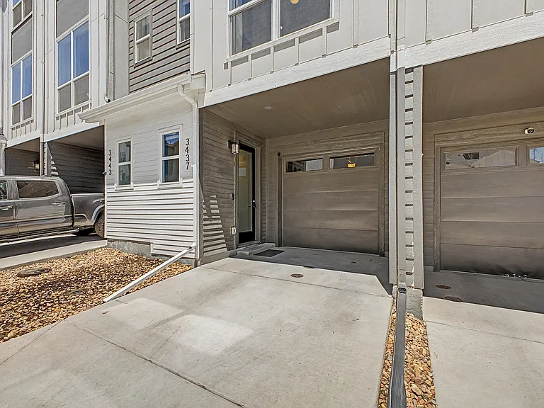 3437 W 63rd Pl — Photo 22