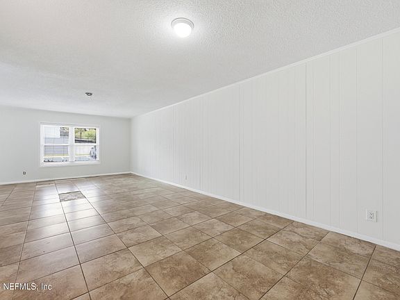 4th image of 695 A1A N #83
