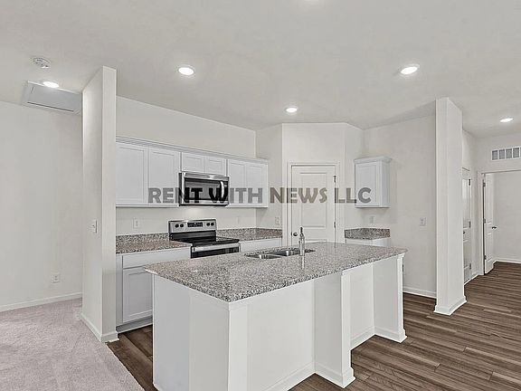 3rd image of 3021 Winding Ridge Dr