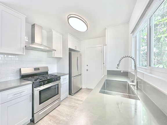 2nd image of 10745 La Grange Ave APT 6