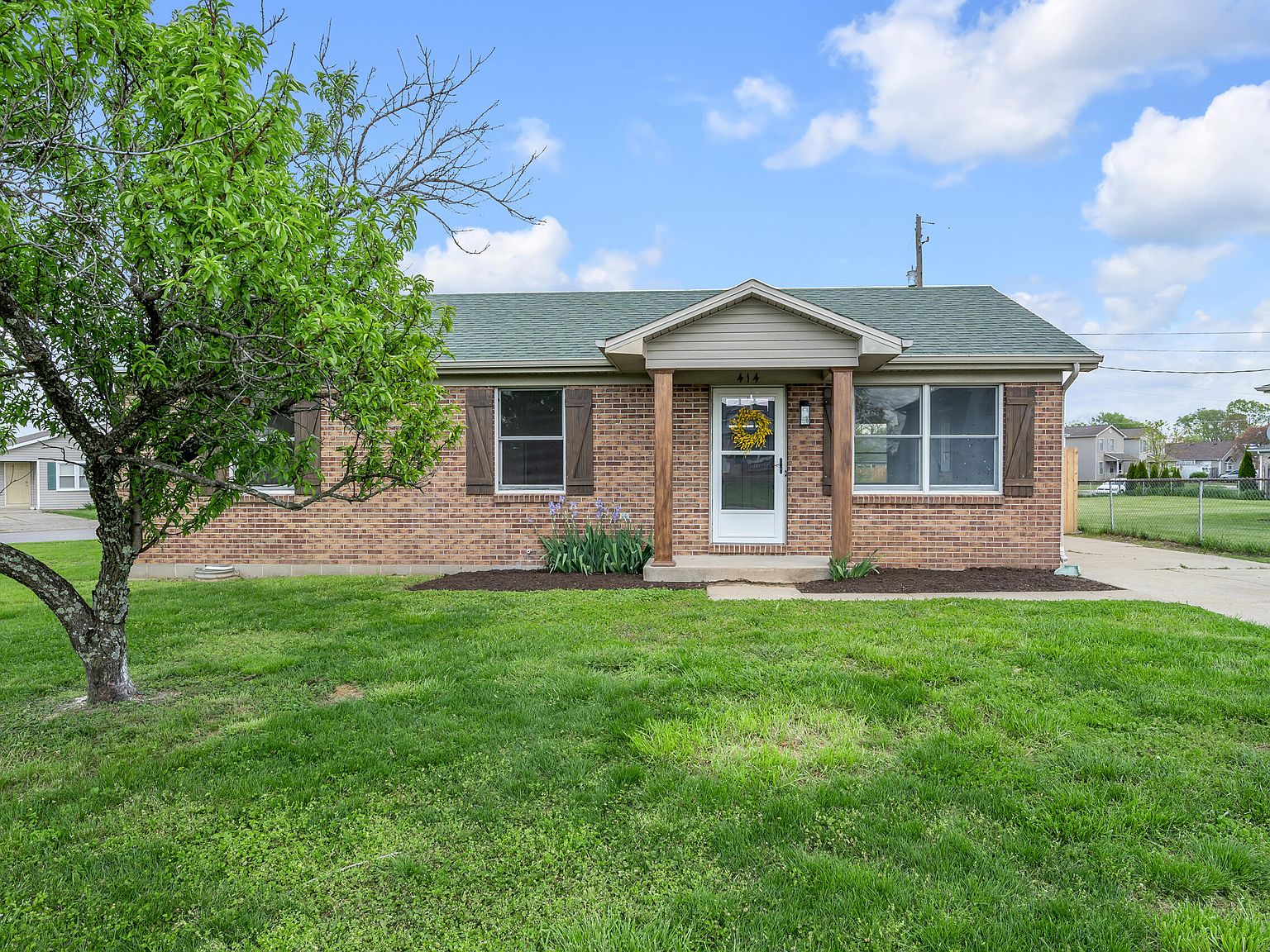414 Keokuk Ct, Versailles, KY 40383 | Zillow