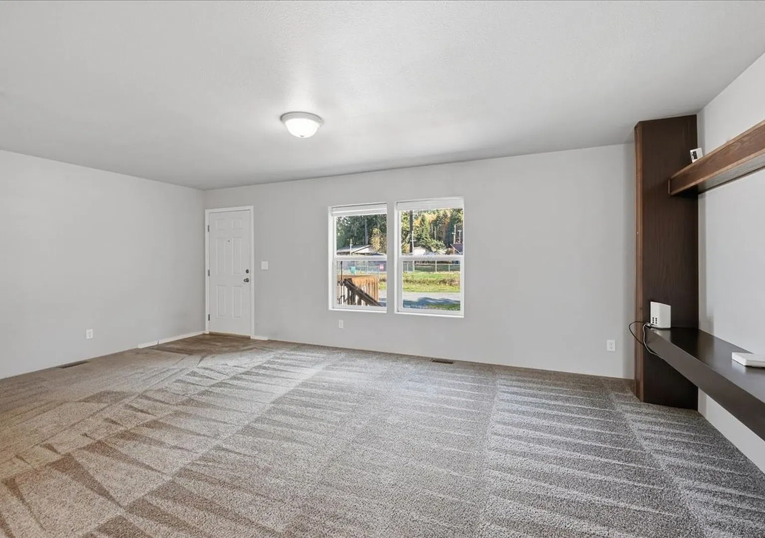 3Bd/1.75Ba Granite Falls Home — Photo 4