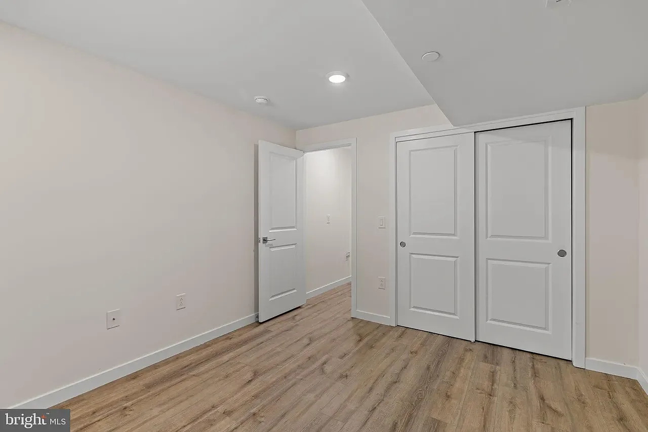 3 bed, 1850 sqft, $2,700 — Photo 4