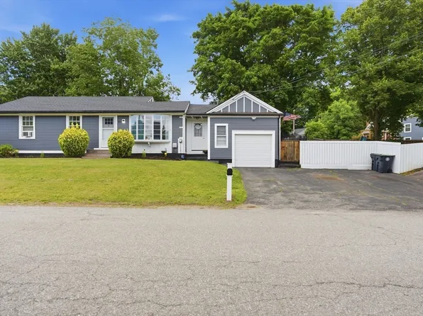 91 Bunkerhill Pkwy, West Boylston, MA 01583