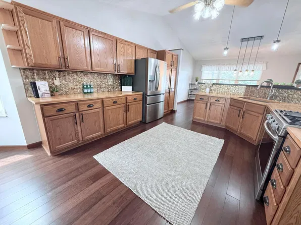 3529 Lake Louise Dr, Grove City, OH 43123