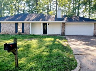 4025 Torrey Pines Dr, Jackson, MS 39272